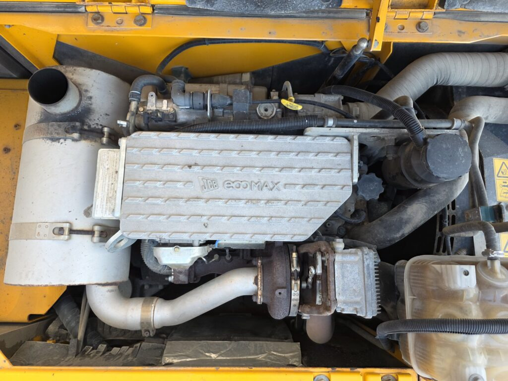 Grävmaskin på däck JCB JS200WT4: bild 7