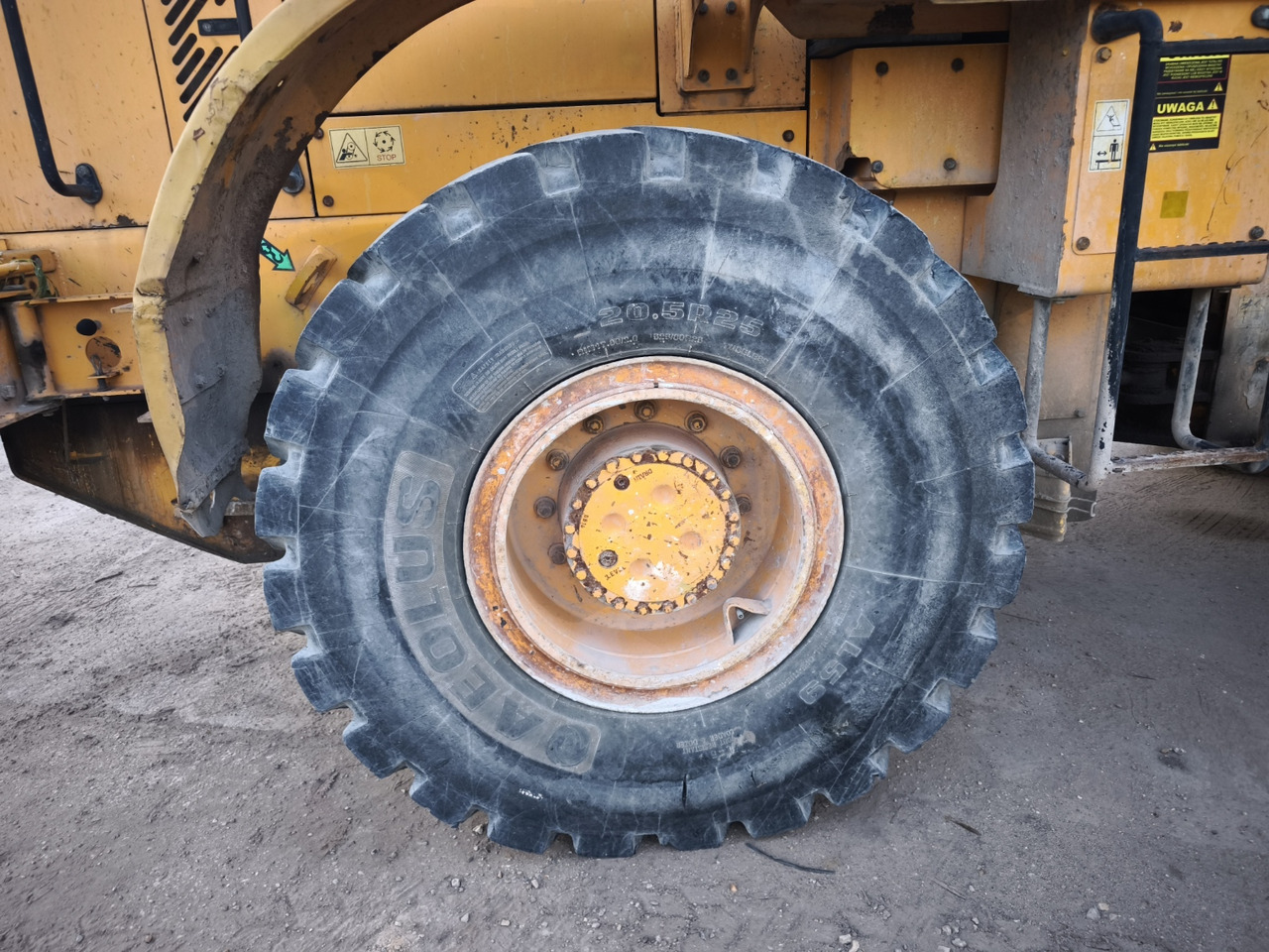 HYUNDAI 757-7 - Hjullastare: bild 3 HYUNDAI 757-7 - Hjullastare: bild 3