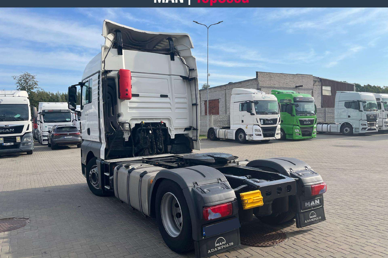 MAN 18.460 4X2 XLX cab (8902) - Dragbil: bild 3 MAN 18.460 4X2 XLX cab (8902) - Dragbil: bild 3