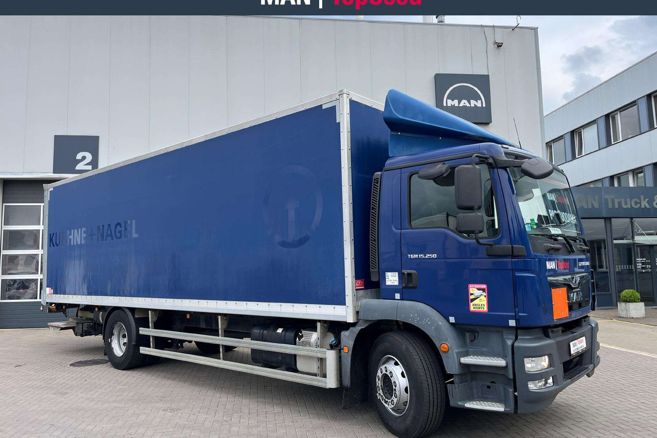 MAN TGM 15.250 4X2 Liftas ADR AT(8882) - Lastbil med skåp: bild 2 MAN TGM 15.250 4X2 Liftas ADR AT(8882) - Lastbil med skåp: bild 2
