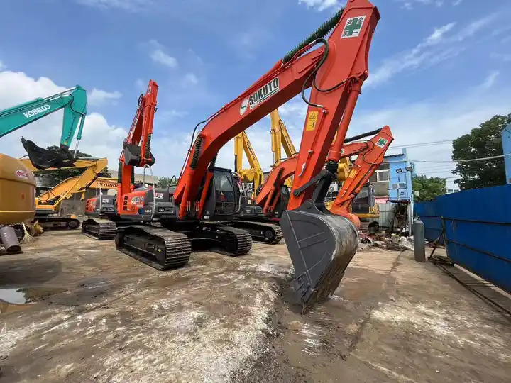 Hot sale Low Working Hour Hitachi zx120 cheap used excavator Japan Made Hitachi zx200 20 ton Excavator in good condition - Bandgrävare: bild 4 Hot sale Low Working Hour Hitachi zx120 cheap used excavator Japan Made Hitachi zx200 20 ton Excavator in good condition - Bandgrävare: bild 4