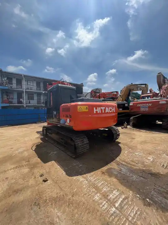 Hot sale Used excavator hitachi zx 120 Japan brand hitachi zaxis 120 excavator 12Ton excavator machine digger - Bandgrävare: bild 2 Hot sale Used excavator hitachi zx 120 Japan brand hitachi zaxis 120 excavator 12Ton excavator machine digger - Bandgrävare: bild 2