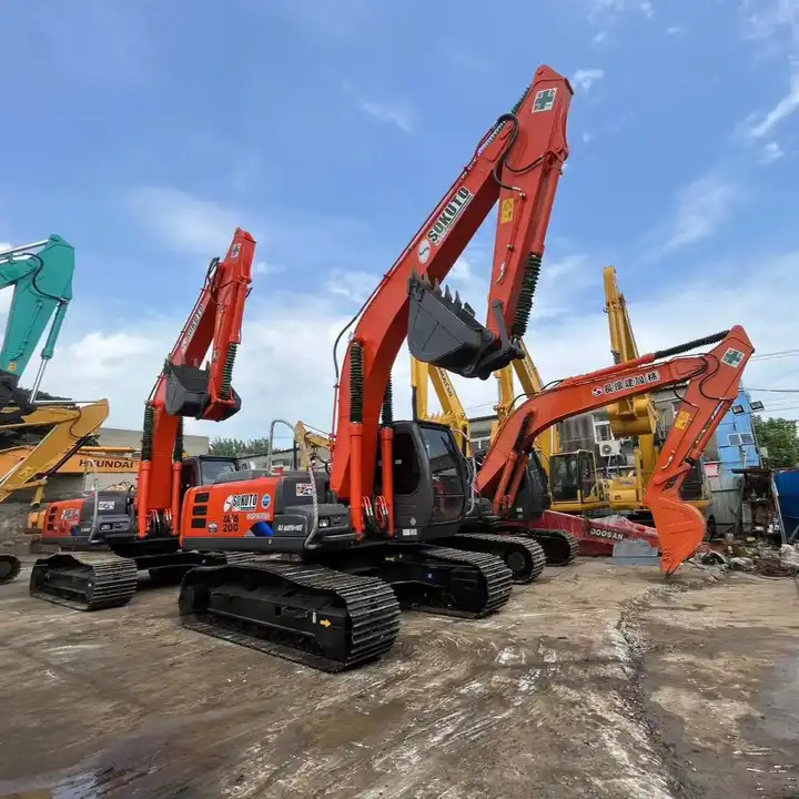 Low Working Hour Hitachi zx120 cheap used excavator Japan Made Hitachi zx200 20 ton Excavator on sale - Bandgrävare: bild 1 Low Working Hour Hitachi zx120 cheap used excavator Japan Made Hitachi zx200 20 ton Excavator on sale - Bandgrävare: bild 1