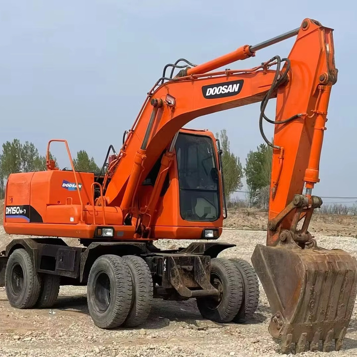 Used Doosan Dh150W-7 Wheel Digger Excavator Second Hand  Original Korea Doosan Dh150W-7 150W Wheel Excavator Doosan 15 Tons - Grävmaskin på däck: bild 1 Used Doosan Dh150W-7 Wheel Digger Excavator Second Hand  Original Korea Doosan Dh150W-7 150W Wheel Excavator Doosan 15 Tons - Grävmaskin på däck: bild 1