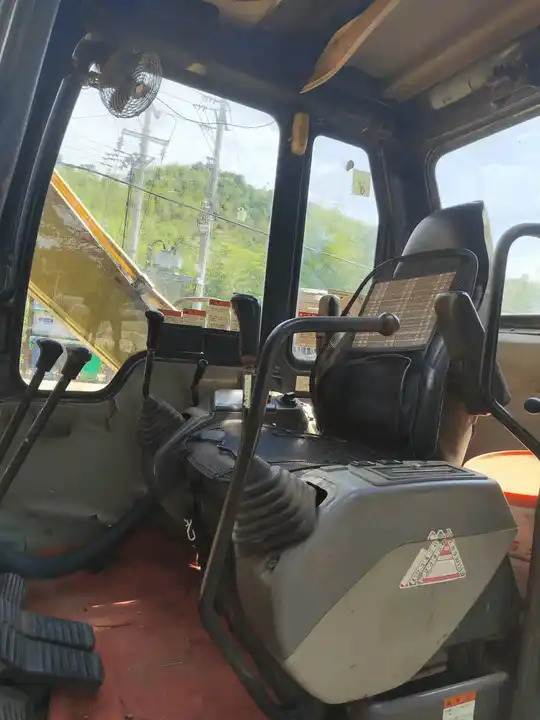 Used Japan Original Secondhand Komatsu PC56-7 PC60-8 PC70-8 Mini Digger Crawler Excavator - Grävmaskin: bild 3 Used Japan Original Secondhand Komatsu PC56-7 PC60-8 PC70-8 Mini Digger Crawler Excavator - Grävmaskin: bild 3