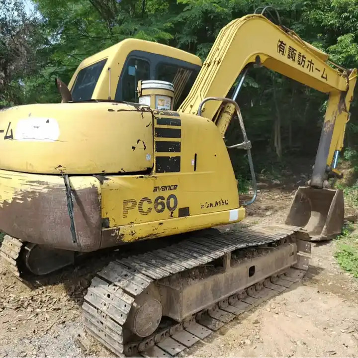 Used Japan Original Secondhand Komatsu PC56-7 PC60-8 PC70-8 Mini Digger Crawler Excavator - Grävmaskin: bild 1 Used Japan Original Secondhand Komatsu PC56-7 PC60-8 PC70-8 Mini Digger Crawler Excavator - Grävmaskin: bild 1