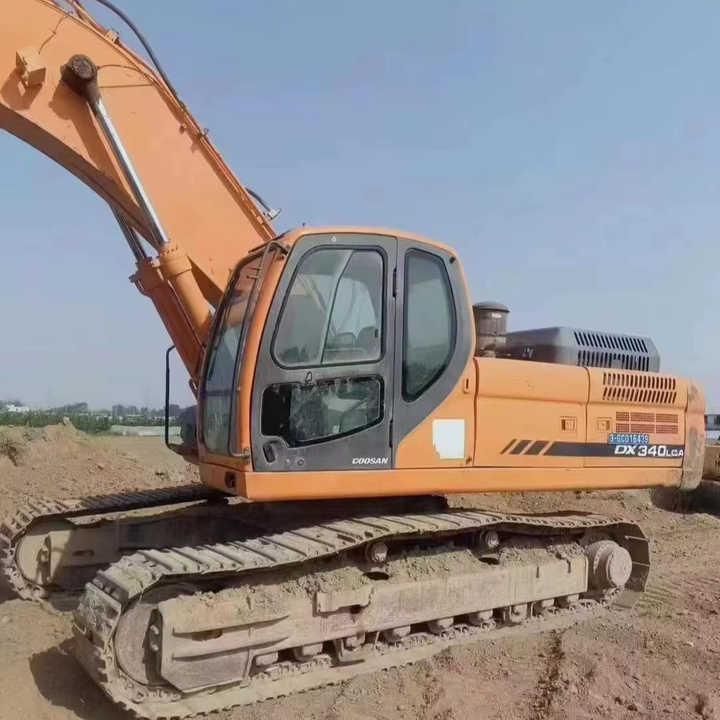 Used Original Korea Doosan 34 Ton Excavator with Cheap Price and Good Condition DOOSAN Dx340LCA Dx225 Dx330 DX360for Sale - Grävmaskin: bild 1 Used Original Korea Doosan 34 Ton Excavator with Cheap Price and Good Condition DOOSAN Dx340LCA Dx225 Dx330 DX360for Sale - Grävmaskin: bild 1