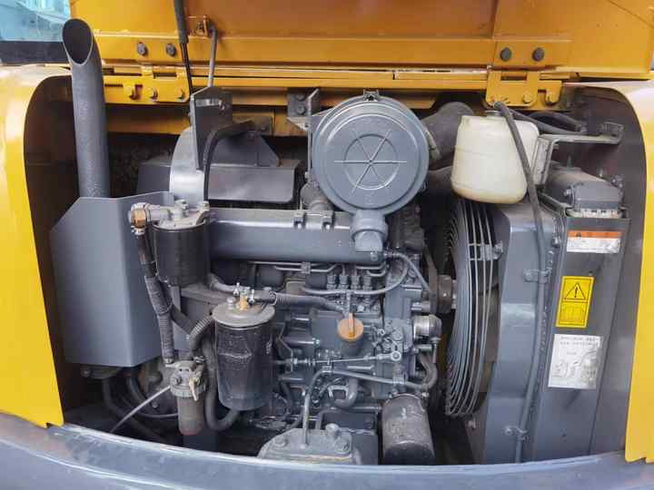 Used komatsu PC 56-7 Pc60-7 Crawler Excavator 6 Ton Excavator In Shanghai China For Sale PC 60 60-7 PC60 PC78 Nice excavator - Bandgrävare: bild 4 Used komatsu PC 56-7 Pc60-7 Crawler Excavator 6 Ton Excavator In Shanghai China For Sale PC 60 60-7 PC60 PC78 Nice excavator - Bandgrävare: bild 4
