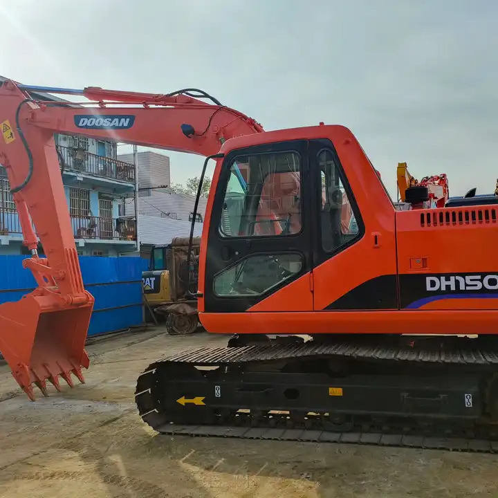 Well-maintained Cheap Price Korea Original Used Doosan Dh150,Dh150lc-7 Crawler Excavator in Shanghai - Bandgrävare: bild 1 Well-maintained Cheap Price Korea Original Used Doosan Dh150,Dh150lc-7 Crawler Excavator in Shanghai - Bandgrävare: bild 1