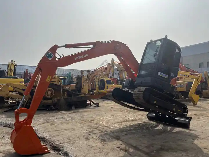 Used Excavator Hitachi Zaxis55ur good quality made in japan Hitachi ZX55ur crawler excavator - Bandgrävare: bild 5 Used Excavator Hitachi Zaxis55ur good quality made in japan Hitachi ZX55ur crawler excavator - Bandgrävare: bild 5