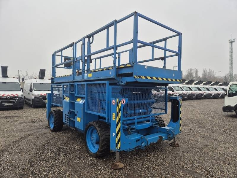 Genie GS4390 - 15,11m, diesel, 4x4 - Saxlift: bild 1 Genie GS4390 - 15,11m, diesel, 4x4 - Saxlift: bild 1