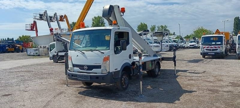 Nissan Cabstar Palfinger P260B - 25,6 m - 230 kg - Billift: bild 2 Nissan Cabstar Palfinger P260B - 25,6 m - 230 kg - Billift: bild 2