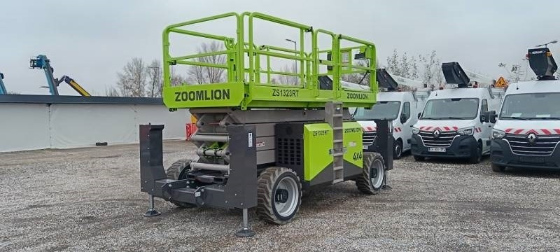 Zoomlion ZS1323RT - 15m, 4x4, diesel - Saxlift: bild 2 Zoomlion ZS1323RT - 15m, 4x4, diesel - Saxlift: bild 2