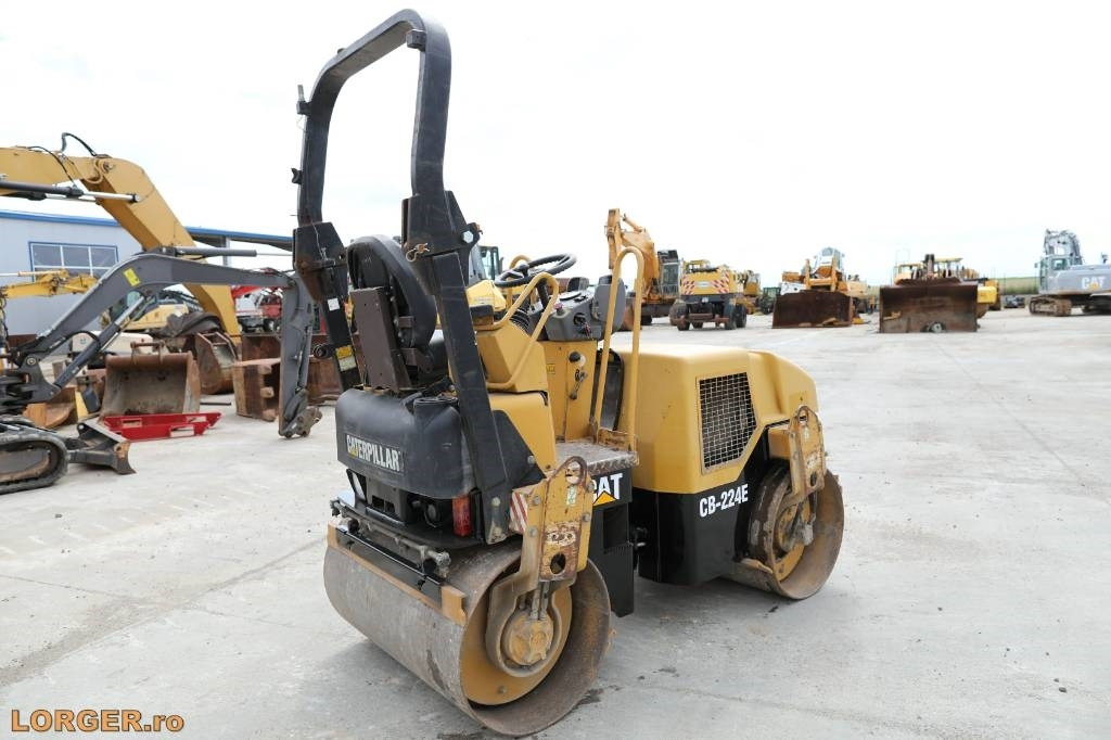 CAT CB 224 E - Asfaltvält: bild 3 CAT CB 224 E - Asfaltvält: bild 3