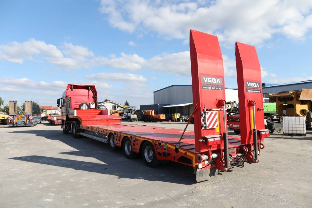 MAN TGX 18.500 4x2 LLS + Trailer Vega 3 axel lowbed  - Dragbil: bild 5 MAN TGX 18.500 4x2 LLS + Trailer Vega 3 axel lowbed  - Dragbil: bild 5