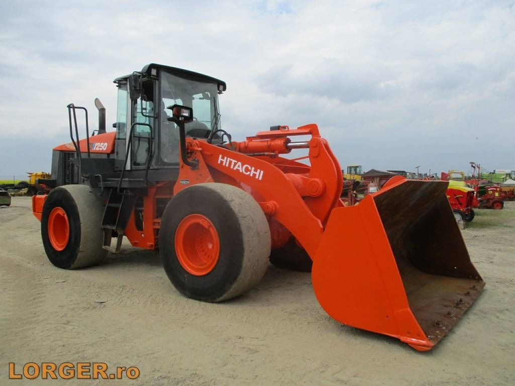 Hitachi ZW 250 - Hjullastare: bild 4 Hitachi ZW 250 - Hjullastare: bild 4