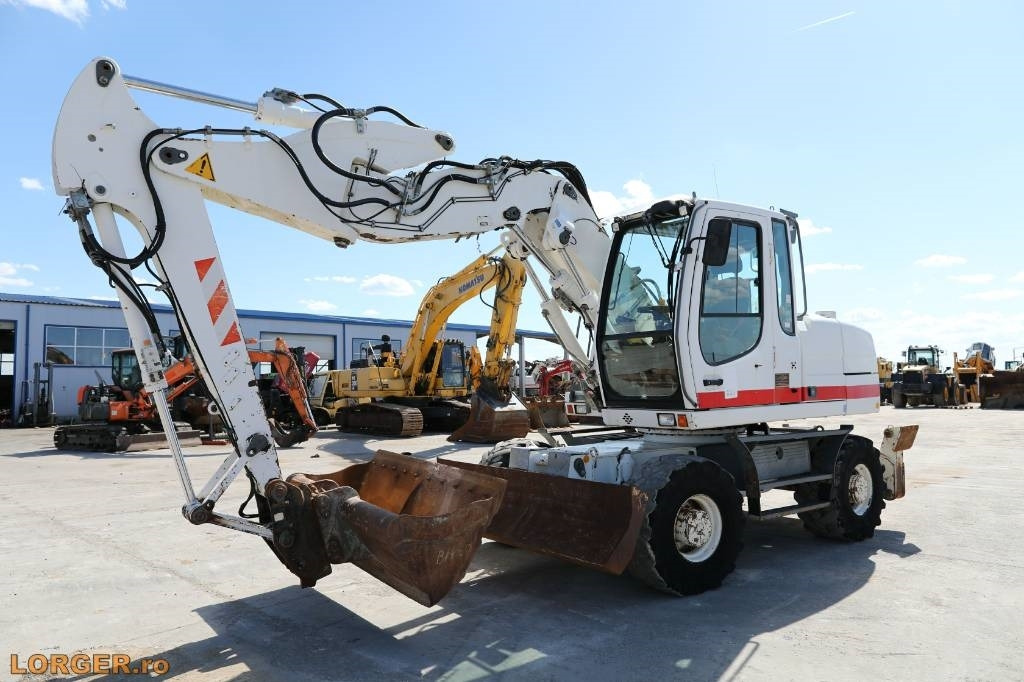 Liebherr A 314  - Grävmaskin på däck: bild 1 Liebherr A 314  - Grävmaskin på däck: bild 1