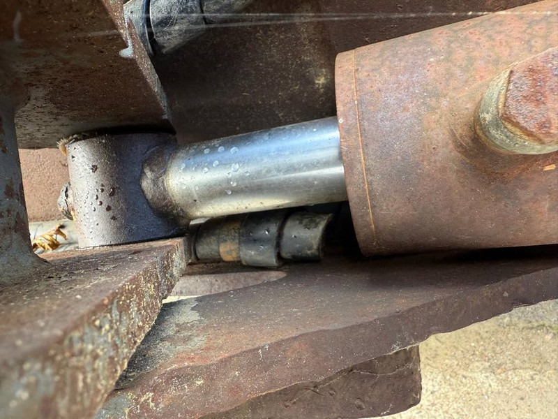 Cangini Benne CW10 Tiltbucket / kantelbak Schwenklöffel - Skopa för Byggmaskiner: bild 5 Cangini Benne CW10 Tiltbucket / kantelbak Schwenklöffel - Skopa för Byggmaskiner: bild 5