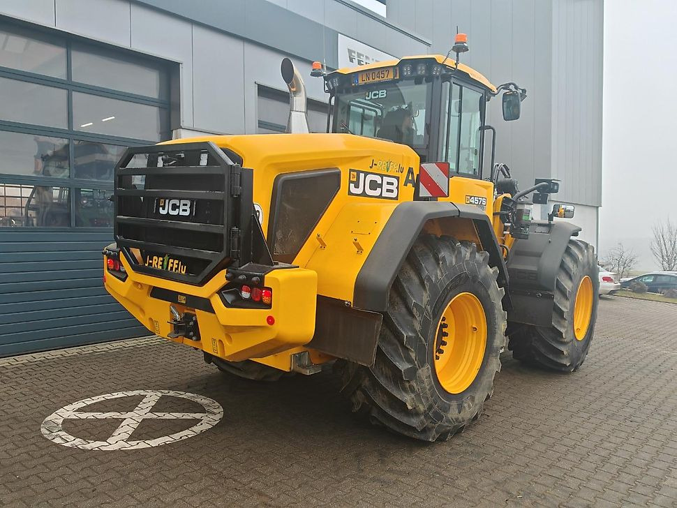 J.Reiff Sarl
Herr Stefan Neukirch - 77 Z.I in den - Hjullastare: bild 3 J.Reiff Sarl
Herr Stefan Neukirch - 77 Z.I in den - Hjullastare: bild 3