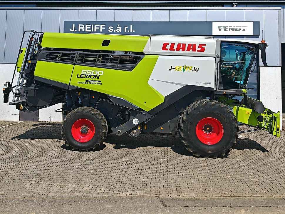 J.Reiff Sarl
Herr Stefan Neukirch - 77 Z.I in den - Skördetröska: bild 2 J.Reiff Sarl
Herr Stefan Neukirch - 77 Z.I in den - Skördetröska: bild 2