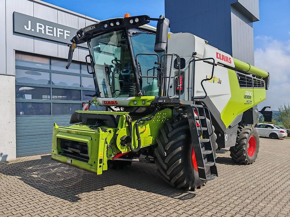 J.Reiff Sarl
Herr Stefan Neukirch - 77 Z.I in den - Skördetröska: bild 4 J.Reiff Sarl
Herr Stefan Neukirch - 77 Z.I in den - Skördetröska: bild 4