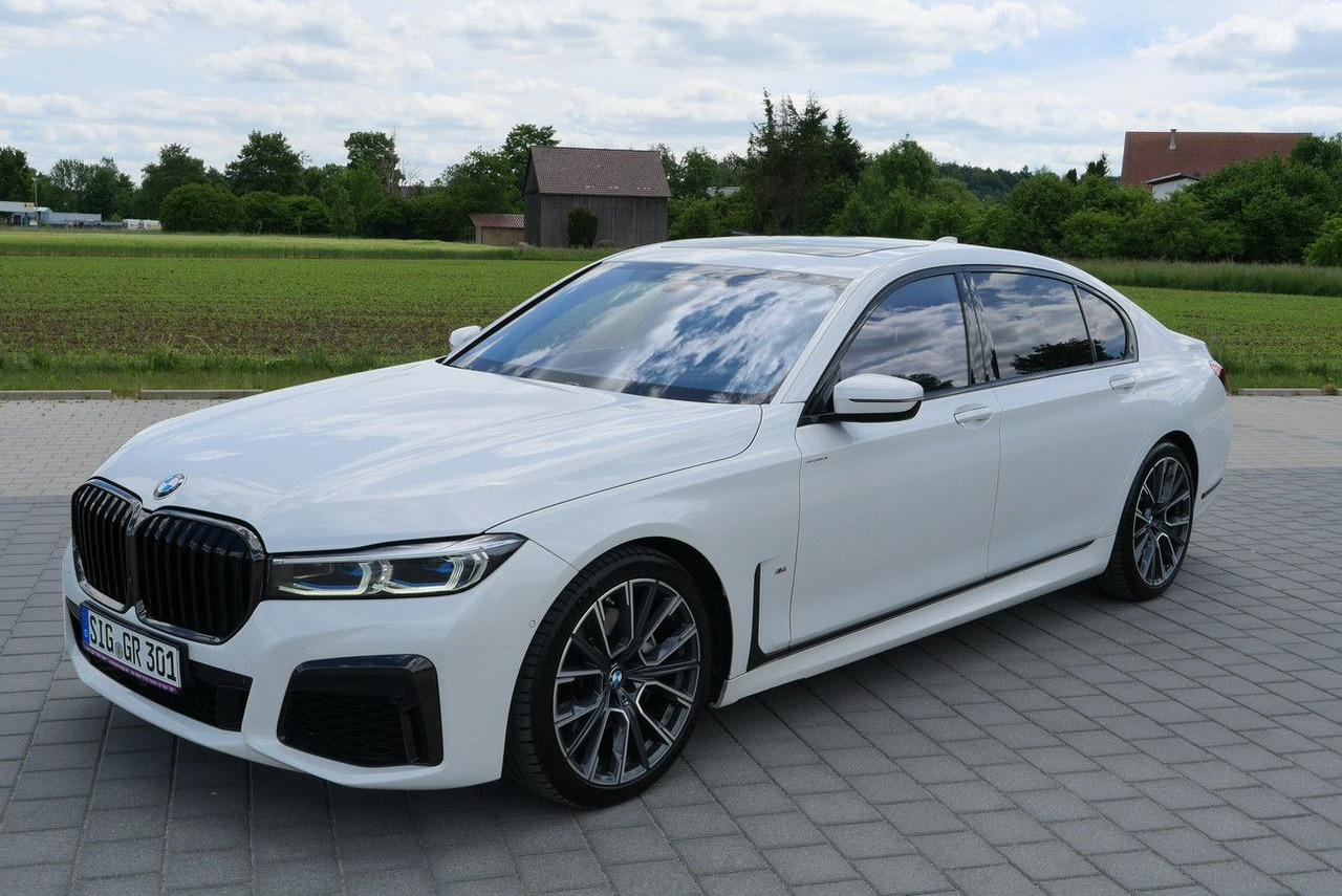 BMW 730Ld XDRIVE /VOLL/REAR ENTERT. /LANGSTRECKE 48V - Sedan: bild 2 BMW 730Ld XDRIVE /VOLL/REAR ENTERT. /LANGSTRECKE 48V - Sedan: bild 2