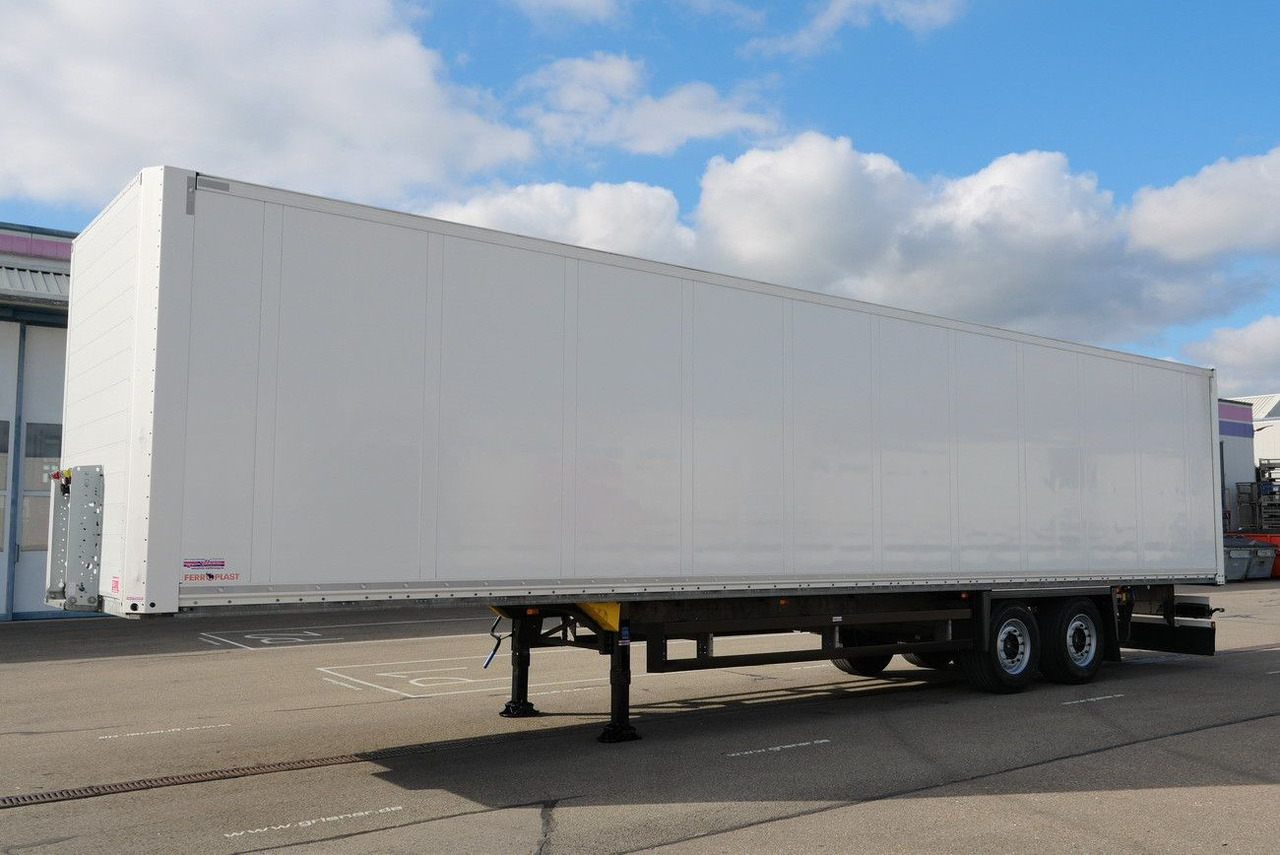 Schmitz Cargobull SKO 18 / ROLLTOR / ZURRLEISTE /ZURRINGE TOP !!!! - Skåp semitrailer: bild 3 Schmitz Cargobull SKO 18 / ROLLTOR / ZURRLEISTE /ZURRINGE TOP !!!! - Skåp semitrailer: bild 3