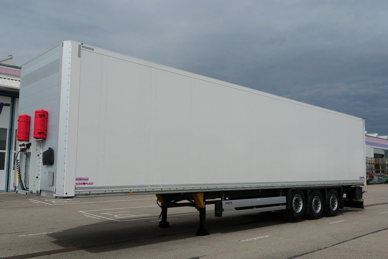 Schmitz Cargobull SKO/SBO  24 ZURRLEISTE / ZURRINGE / LIFTACHSE - Skåp semitrailer: bild 4 Schmitz Cargobull SKO/SBO  24 ZURRLEISTE / ZURRINGE / LIFTACHSE - Skåp semitrailer: bild 4