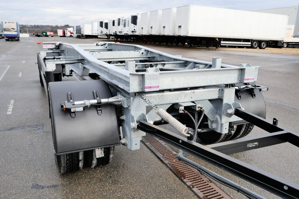 Web-Trailer ARA 18/ DIN 30722 / 5000 - 7000 mm/19,5 VERZINKT Web-Trailer ARA 18/ DIN 30722 / 5000 - 7000 mm/19,5 VERZINKT - Lastväxlarsläp/ Liftdumpersläp: bild 3 Web-Trailer ARA 18/ DIN 30722 / 5000 - 7000 mm/19,5 VERZINKT Web-Trailer ARA 18/ DIN 30722 / 5000 - 7000 mm/19,5 VERZINKT - Lastväxlarsläp/ Liftdumpersläp: bild 3