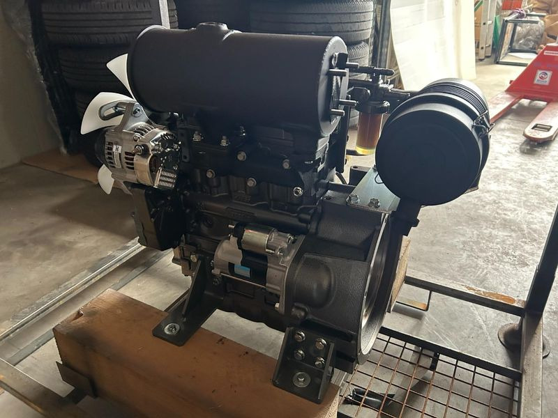 Yanmar 3TNV76 18,2kW @ 3200 U/min-1 - Motor för Byggmaskiner: bild 3 Yanmar 3TNV76 18,2kW @ 3200 U/min-1 - Motor för Byggmaskiner: bild 3