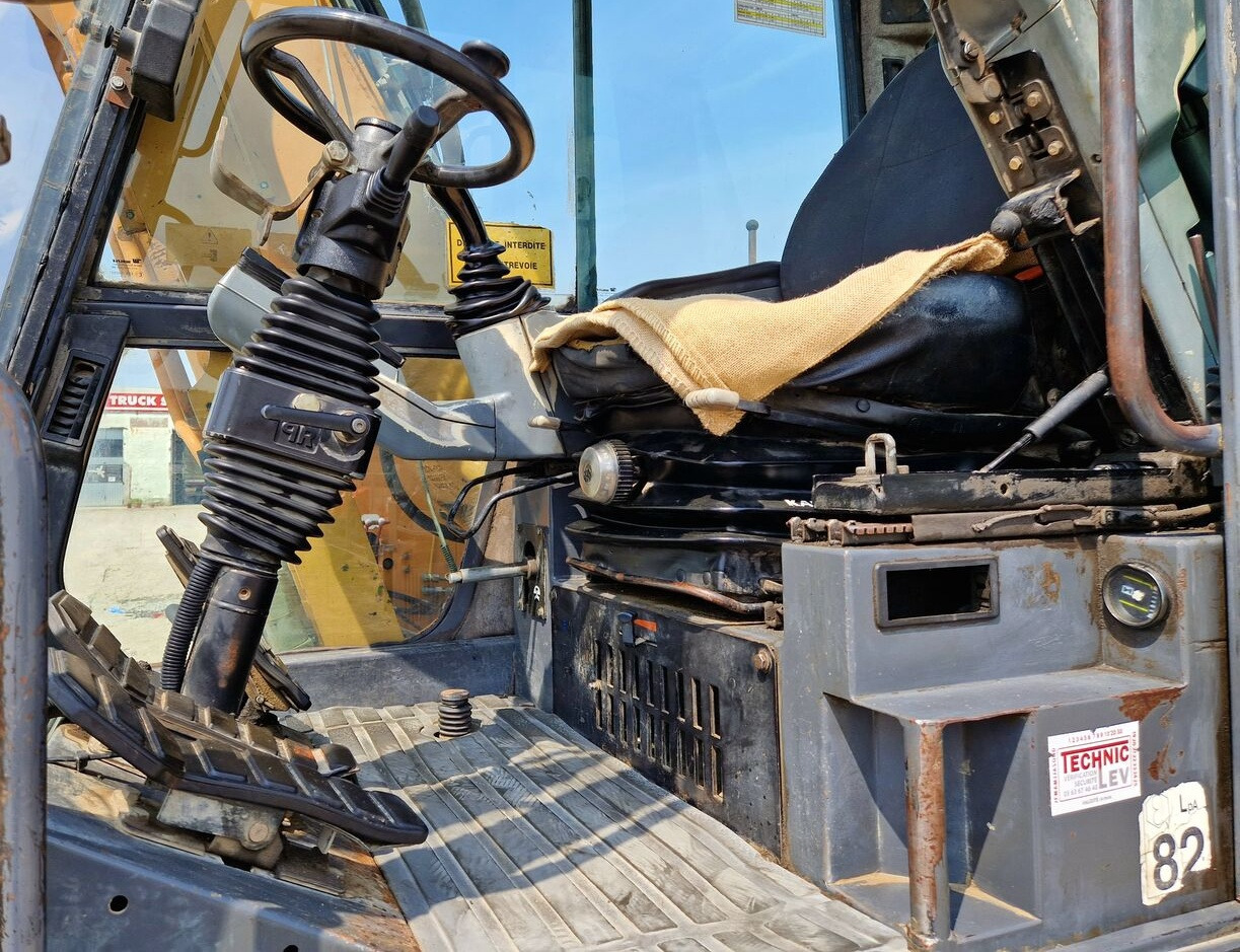 Case 788 - Grävmaskin på däck: bild 4 Case 788 - Grävmaskin på däck: bild 4