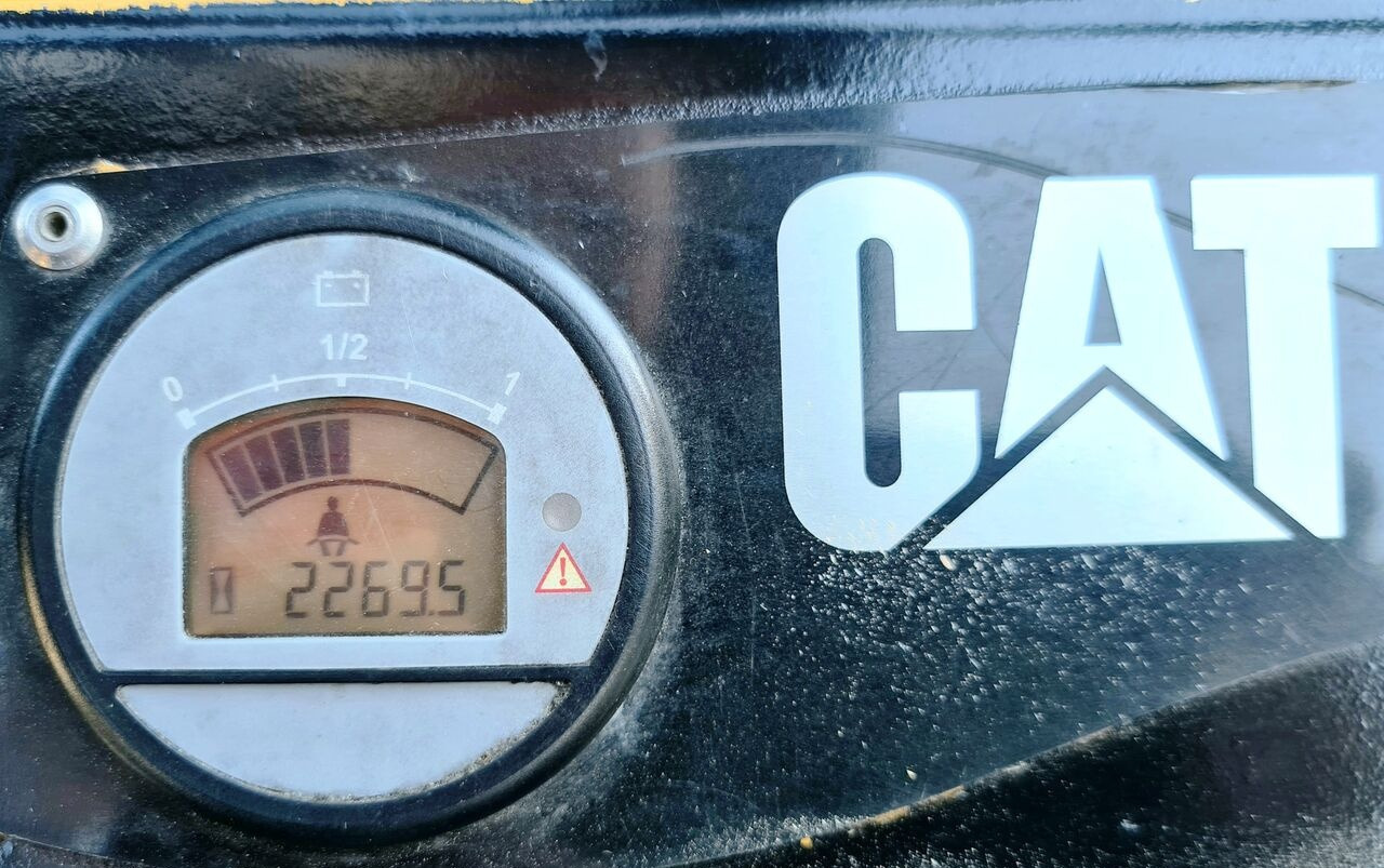 Caterpillar 15 - Motviktstruck: bild 3 Caterpillar 15 - Motviktstruck: bild 3