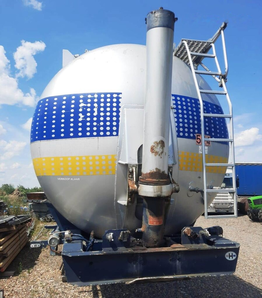 Feldbinder - Bulktrailer: bild 1 Feldbinder - Bulktrailer: bild 1