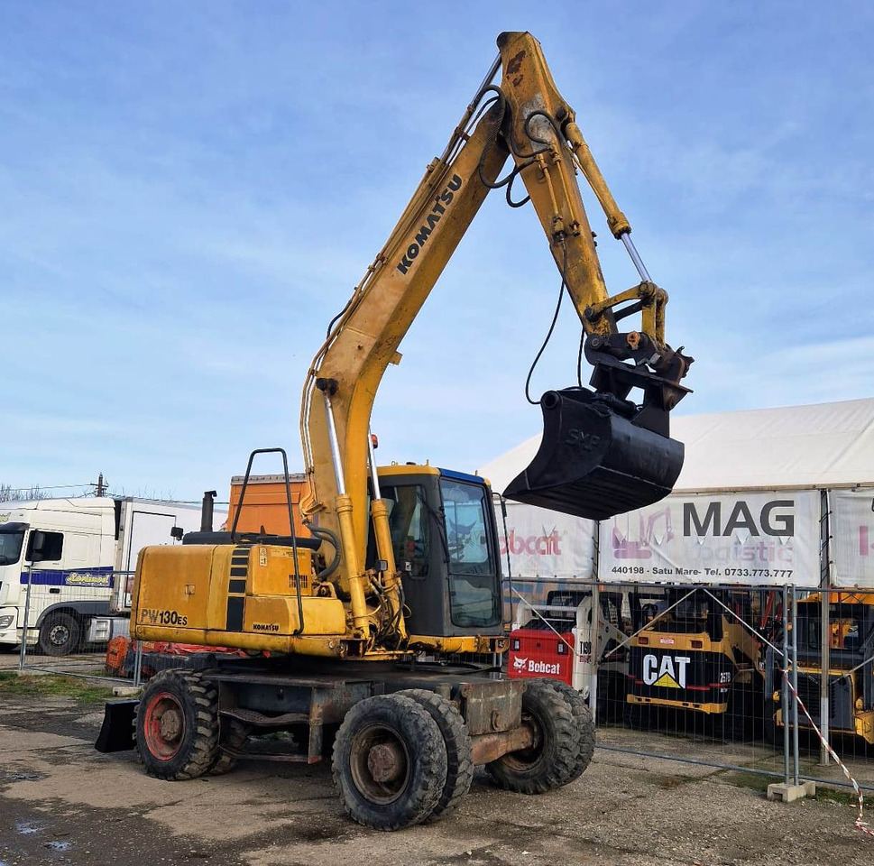 KOMATSU PW130 ES-6K - Grävmaskin på däck: bild 5 KOMATSU PW130 ES-6K - Grävmaskin på däck: bild 5
