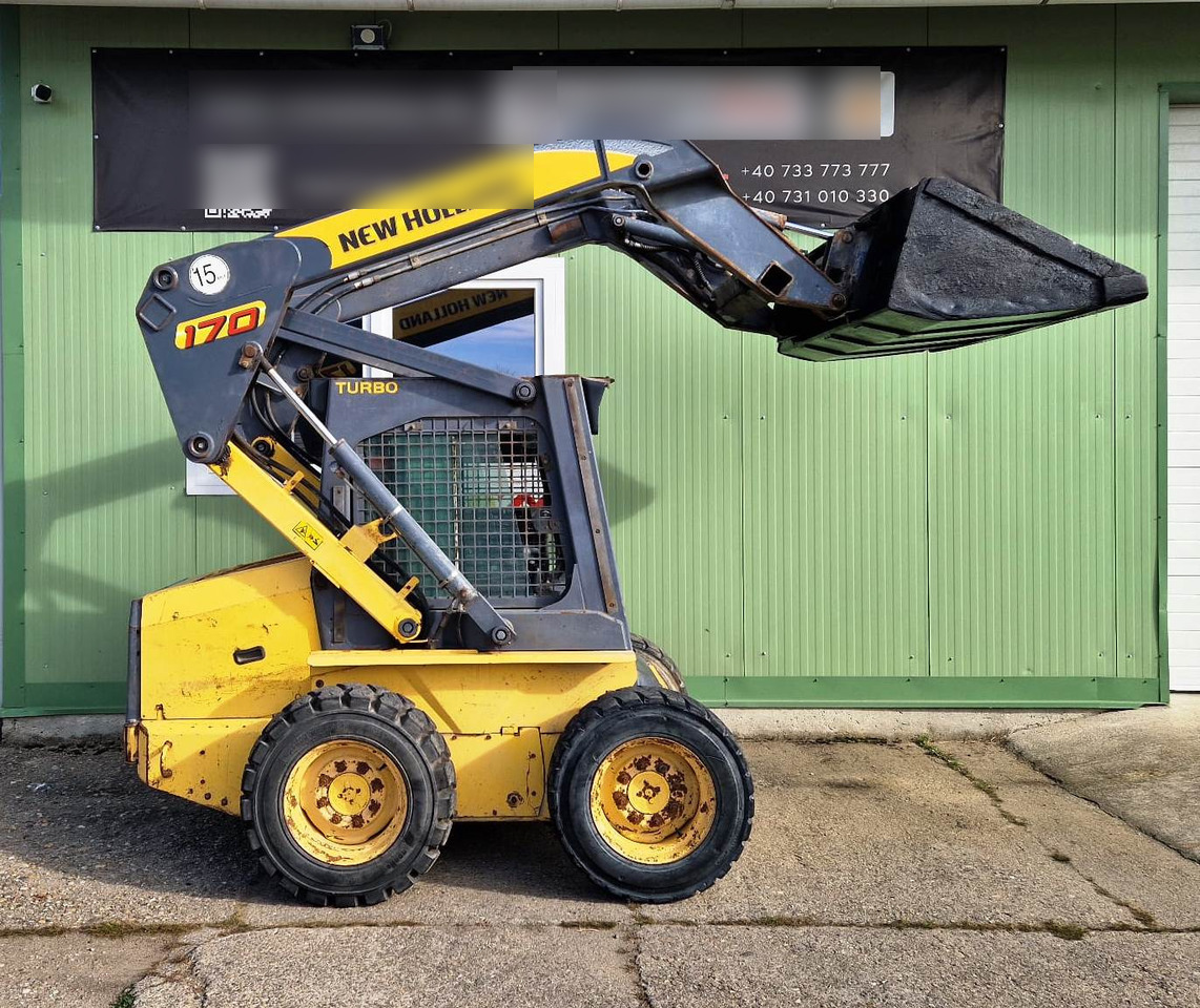 NEW HOLLAND S170 - Kompaktlastare/ Slirstyrda lastare: bild 5 NEW HOLLAND S170 - Kompaktlastare/ Slirstyrda lastare: bild 5