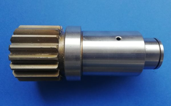 010430A Bobcat 325 swing motor shaft - Svängmotor för Byggmaskiner: bild 2 010430A Bobcat 325 swing motor shaft - Svängmotor för Byggmaskiner: bild 2