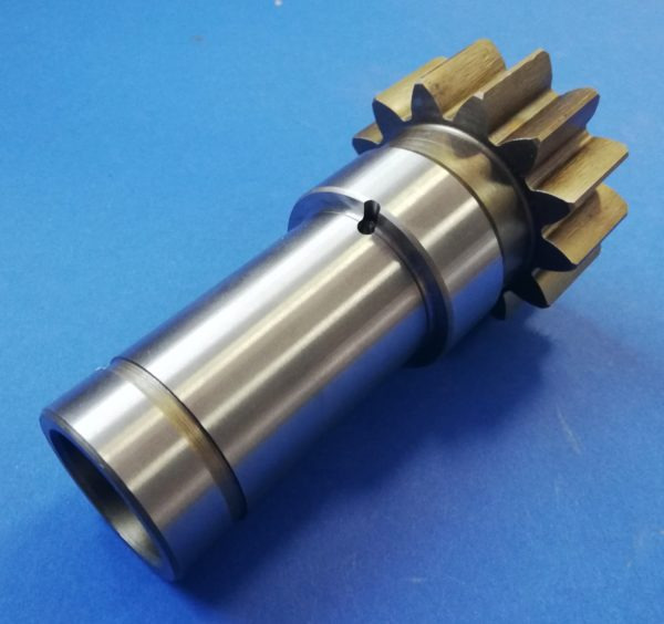 010440A Yanmar YB151U Schwenkmotorwelle - Svängmotor för Byggmaskiner: bild 2 010440A Yanmar YB151U Schwenkmotorwelle - Svängmotor för Byggmaskiner: bild 2