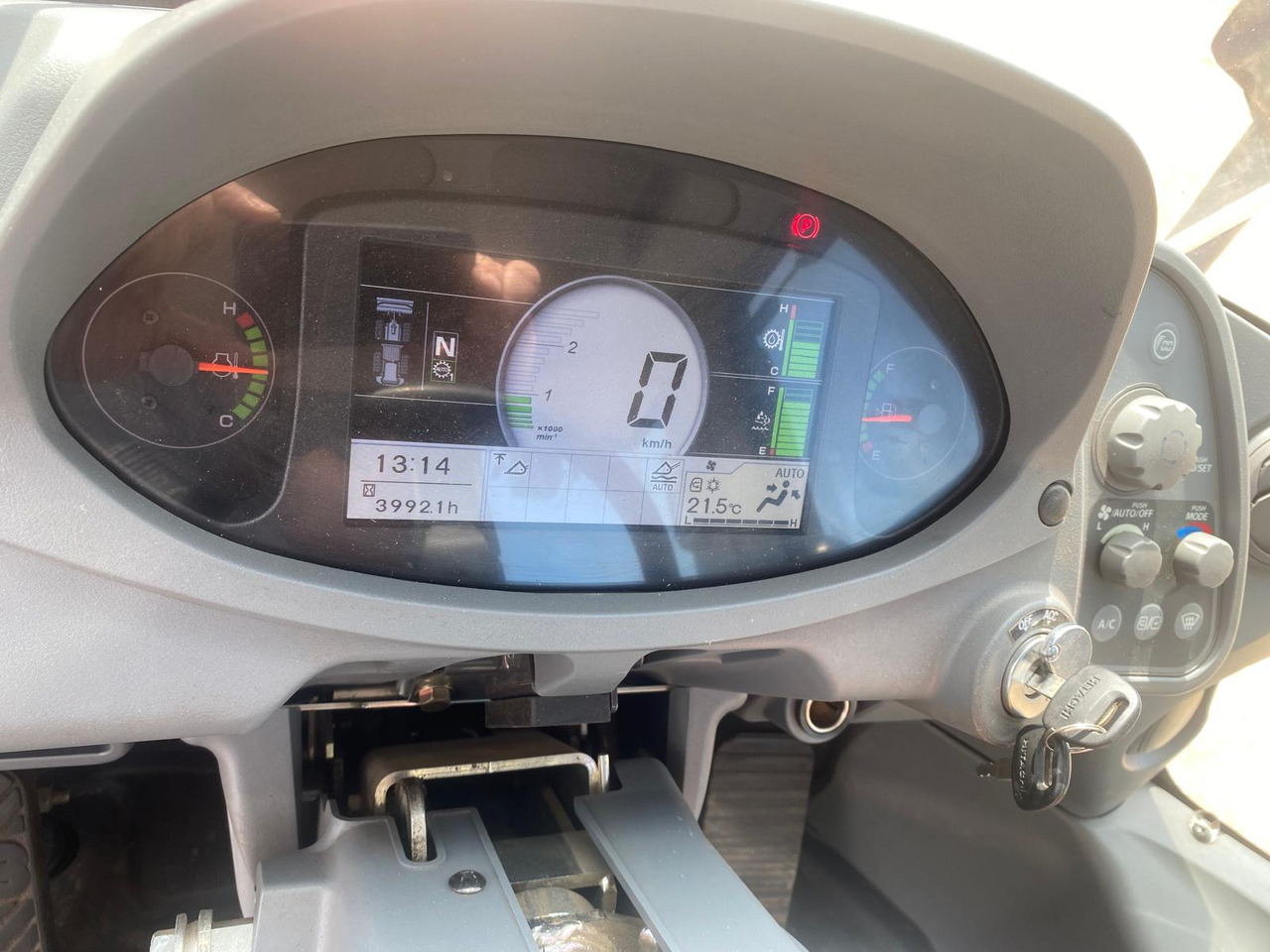 HITACHI ZW250-6 - Hjullastare: bild 4 HITACHI ZW250-6 - Hjullastare: bild 4