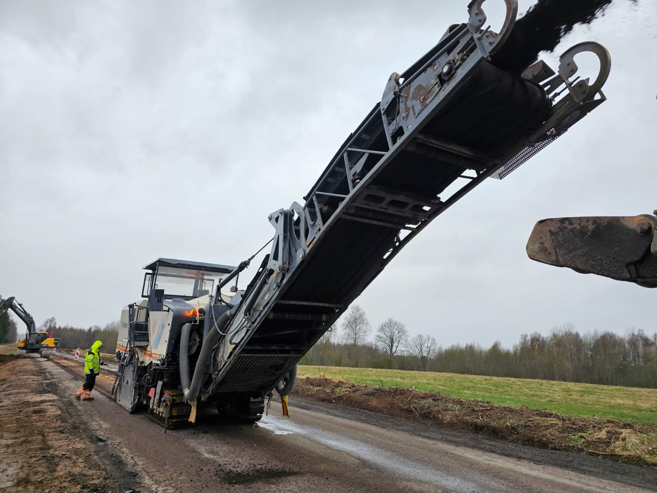 WIRTGEN W220 - Asfaltfräs: bild 4 WIRTGEN W220 - Asfaltfräs: bild 4