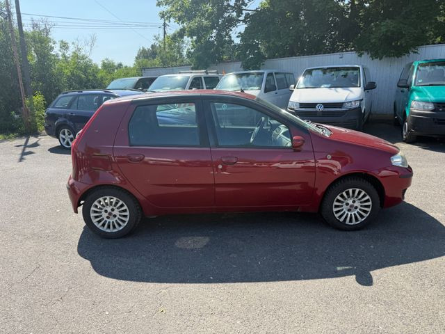 Fiat Punto Aktueller HU Motorschaden - Sedan: bild 3 Fiat Punto Aktueller HU Motorschaden - Sedan: bild 3