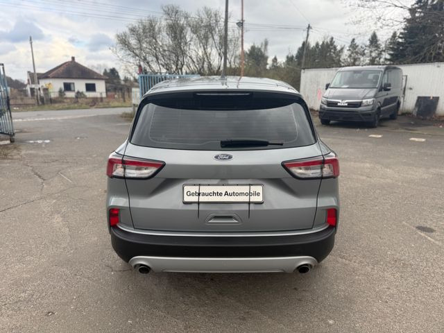 Ford Kuga Trend - Sedan: bild 5 Ford Kuga Trend - Sedan: bild 5