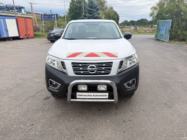 Nissan Navara NP300 Visia King Cab 4x4 - SUV: bild 1 Nissan Navara NP300 Visia King Cab 4x4 - SUV: bild 1