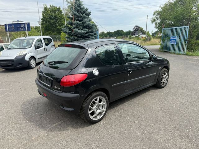 Peugeot 206 1.4 HDi - Sedan: bild 5 Peugeot 206 1.4 HDi - Sedan: bild 5