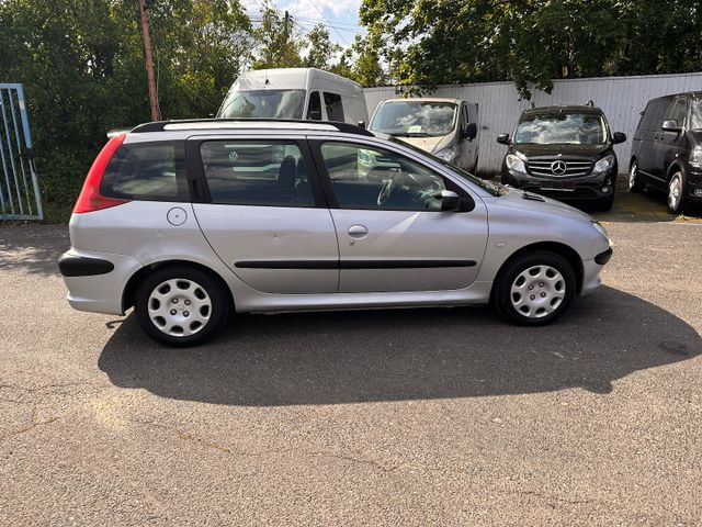 Peugeot 206 SW Grand Filou Cool - Kombi: bild 5 Peugeot 206 SW Grand Filou Cool - Kombi: bild 5