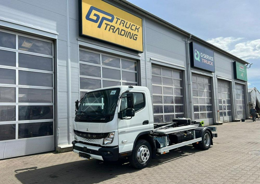 Mitsubishi Fuso - Lastväxlare lastbil: bild 1 Mitsubishi Fuso - Lastväxlare lastbil: bild 1