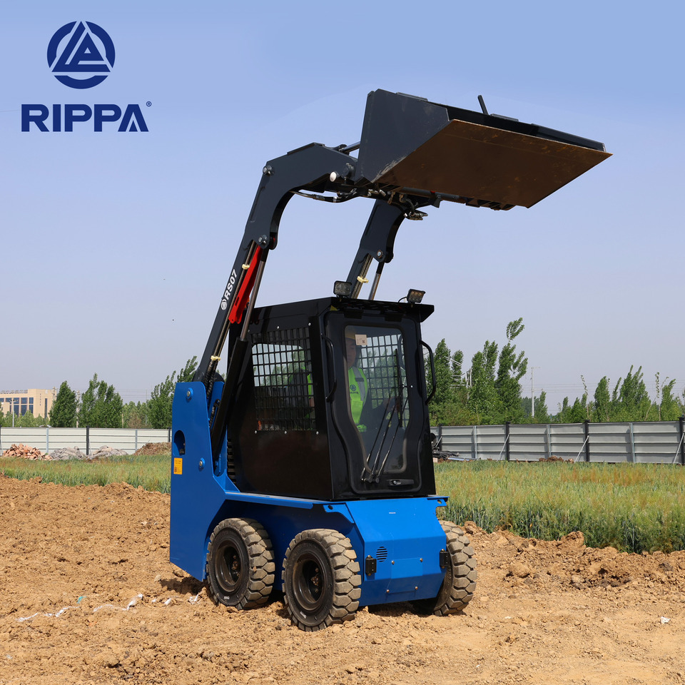 Rippa RS07 Compact Loader | 24.4hp Kubota Power | High Flow Dual Pump | Comfortable A/C Cabin - Kompaktlastare/ Slirstyrda lastare: bild 3 Rippa RS07 Compact Loader | 24.4hp Kubota Power | High Flow Dual Pump | Comfortable A/C Cabin - Kompaktlastare/ Slirstyrda lastare: bild 3