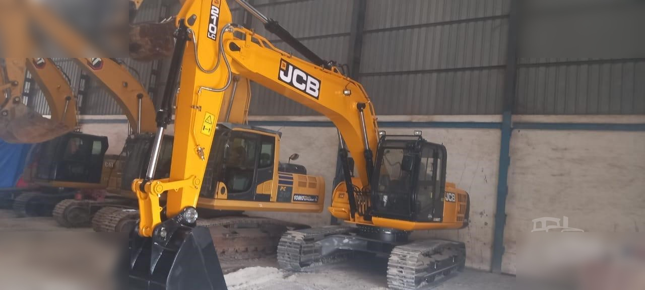 JCB JS210 LC - Bandgrävare: bild 1 JCB JS210 LC - Bandgrävare: bild 1
