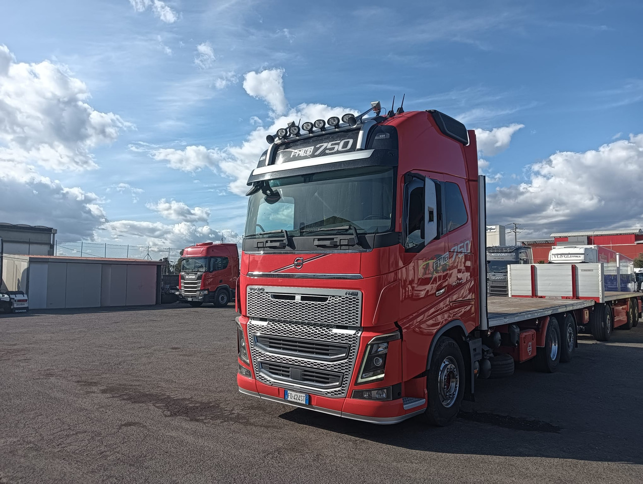 VOLVO FH16 750 - Flakbil: bild 2 VOLVO FH16 750 - Flakbil: bild 2