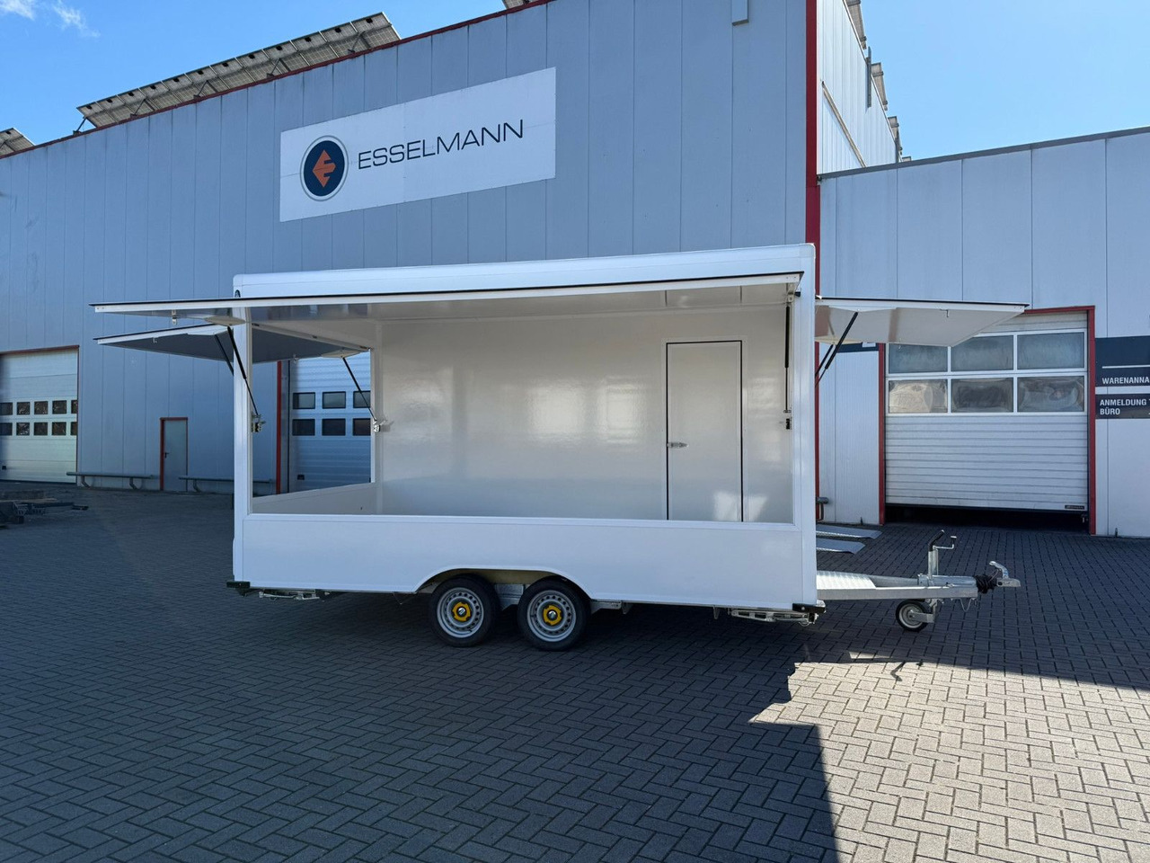 Esselmann Karello 4.2i Verkaufsanhänger Imbiss - Försäljningsvagn: bild 1 Esselmann Karello 4.2i Verkaufsanhänger Imbiss - Försäljningsvagn: bild 1