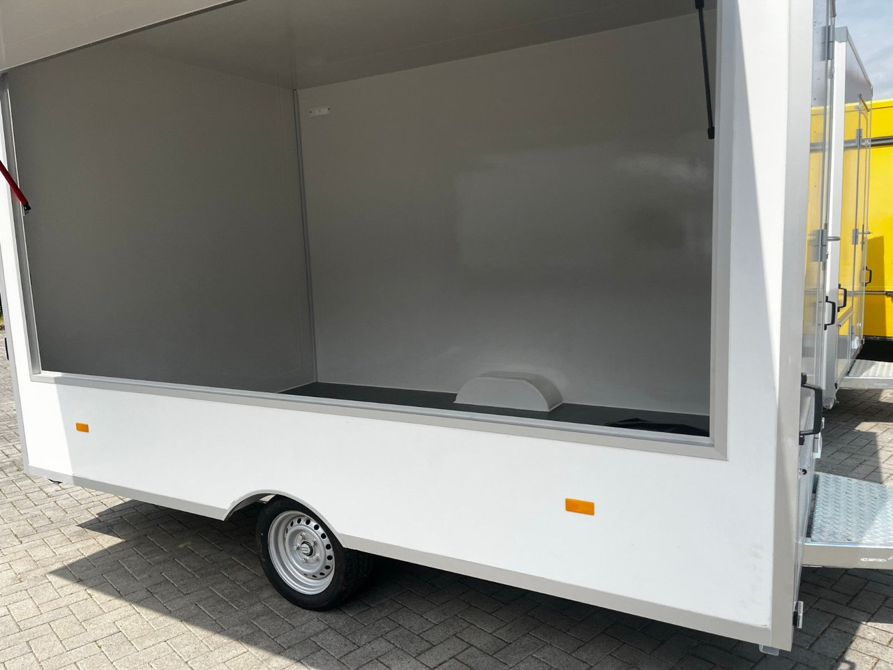 Esselmann Sandwichanhänger Verkaufsanhänger leer - Försäljningsvagn: bild 3 Esselmann Sandwichanhänger Verkaufsanhänger leer - Försäljningsvagn: bild 3